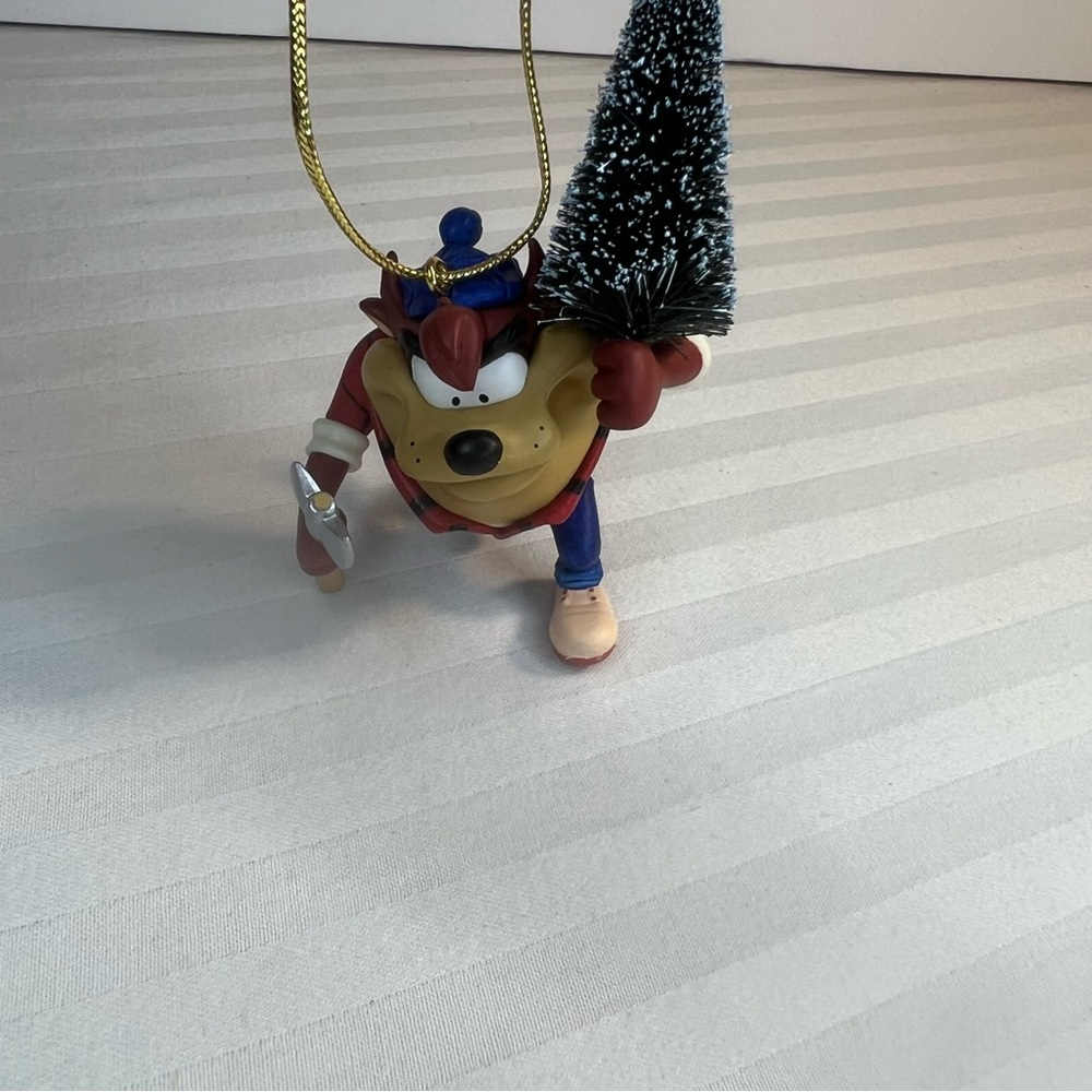 NEW 2007 Hallmark Looney Tunes Taz Ornament‎ - Picture 6 of 7